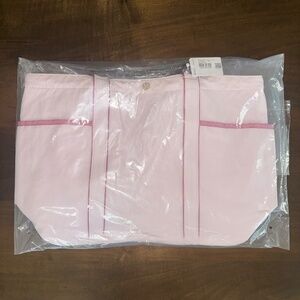 Lululemon Daily Multi-Pocket Tote Bag 20L Blissful Pink / Pink Frosting NEW